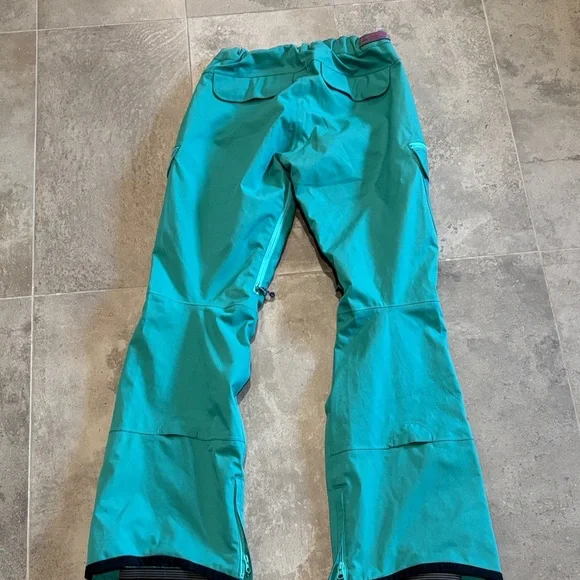 Burton snow Pants - Picture 5 of 7